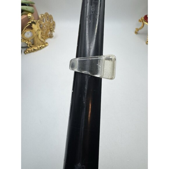 Vintage lucite ring Clear Square Solid Crystalline Ice Lucite 1970s Size 9 - Picture 8 of 12